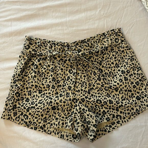 Jolt leopard print shorts. Size Medium - Picture 1 of 8